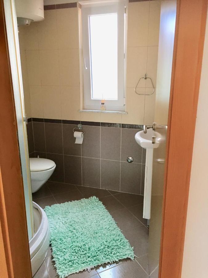 Apartments Mare Punat Luaran gambar
