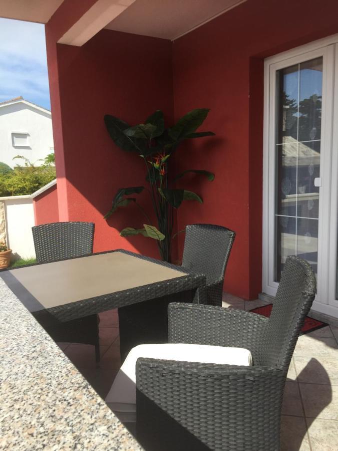 Apartments Mare Punat Luaran gambar