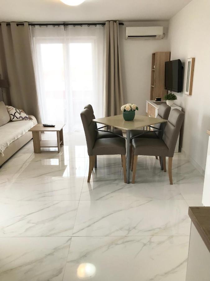 Apartments Mare Punat Luaran gambar