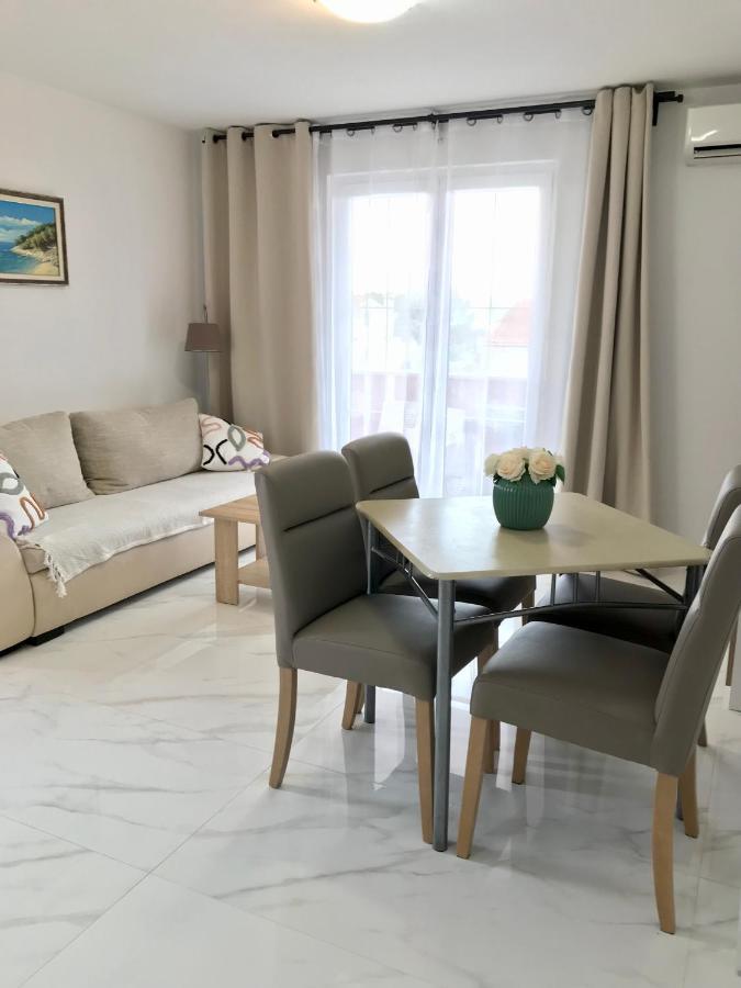 Apartments Mare Punat Luaran gambar