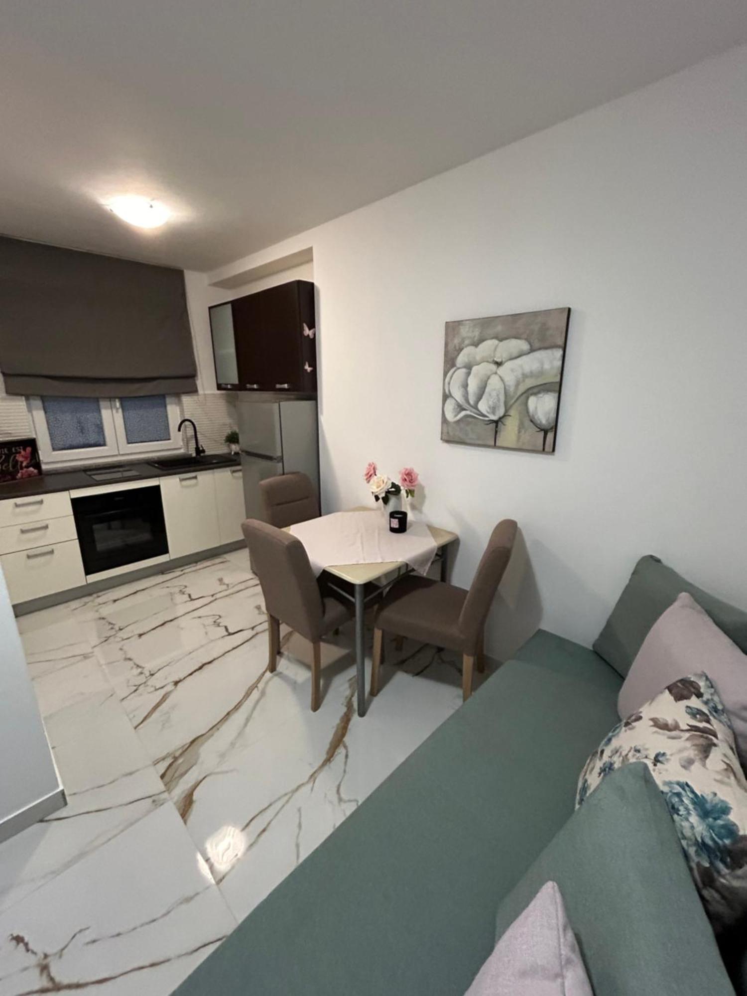Apartments Mare Punat Luaran gambar