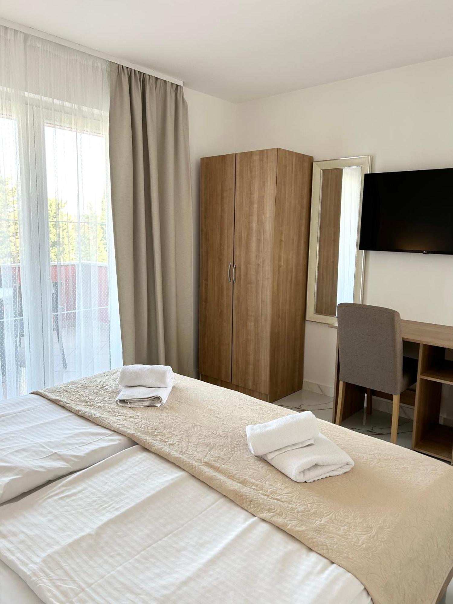 Apartments Mare Punat Luaran gambar