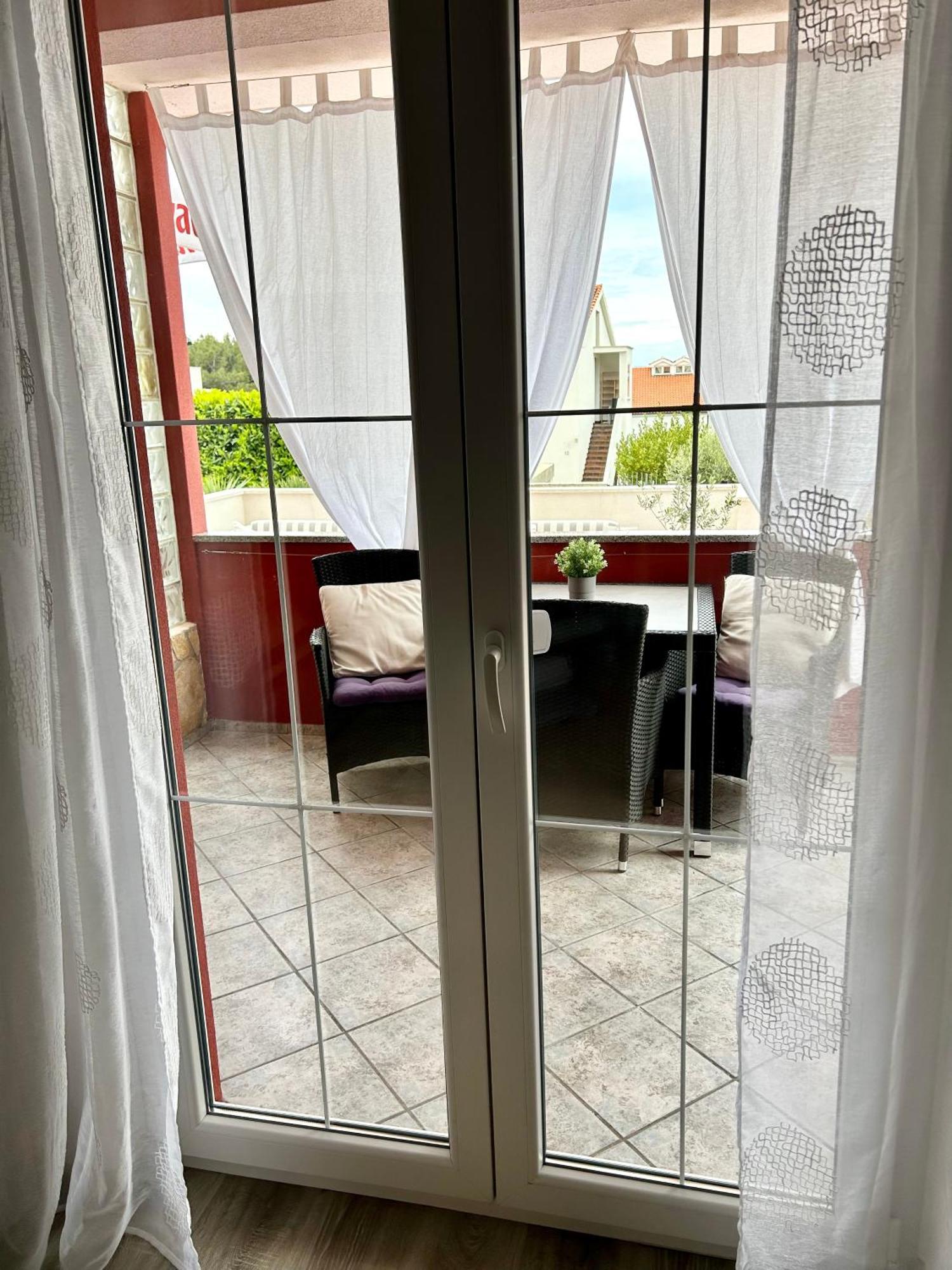 Apartments Mare Punat Luaran gambar